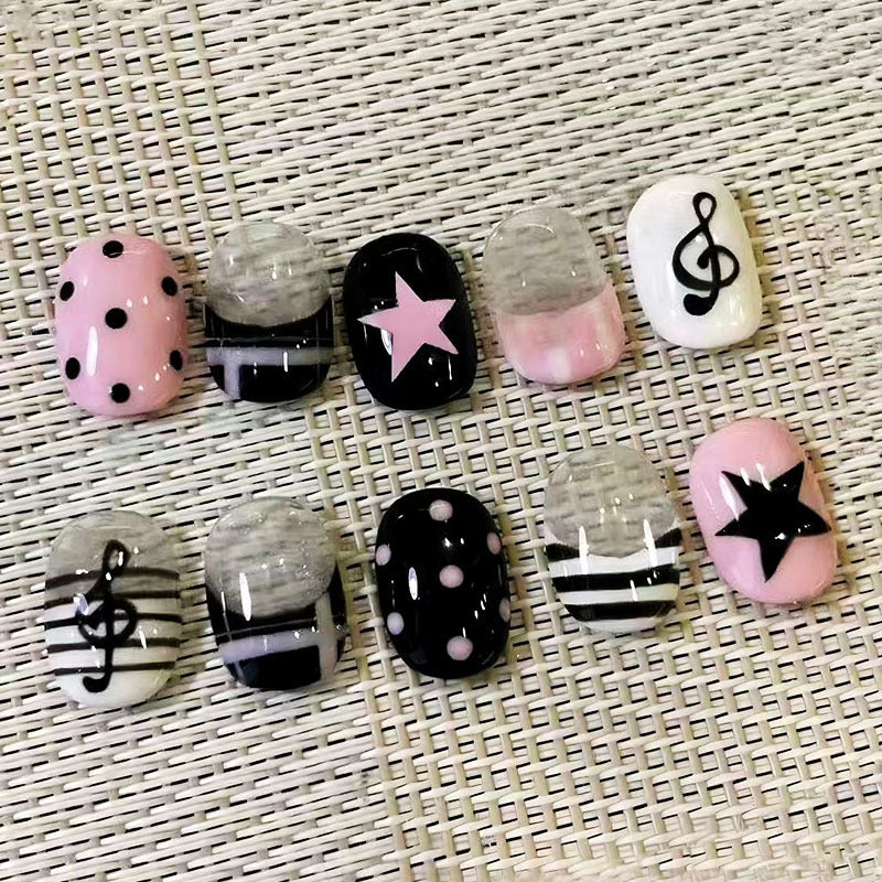 Verspieltes Künstlerisches Nagelkunst Design Set Brehn