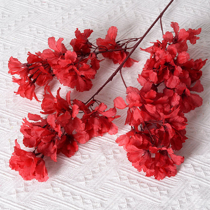 Elegante falsche Blumenranken Dekoration
