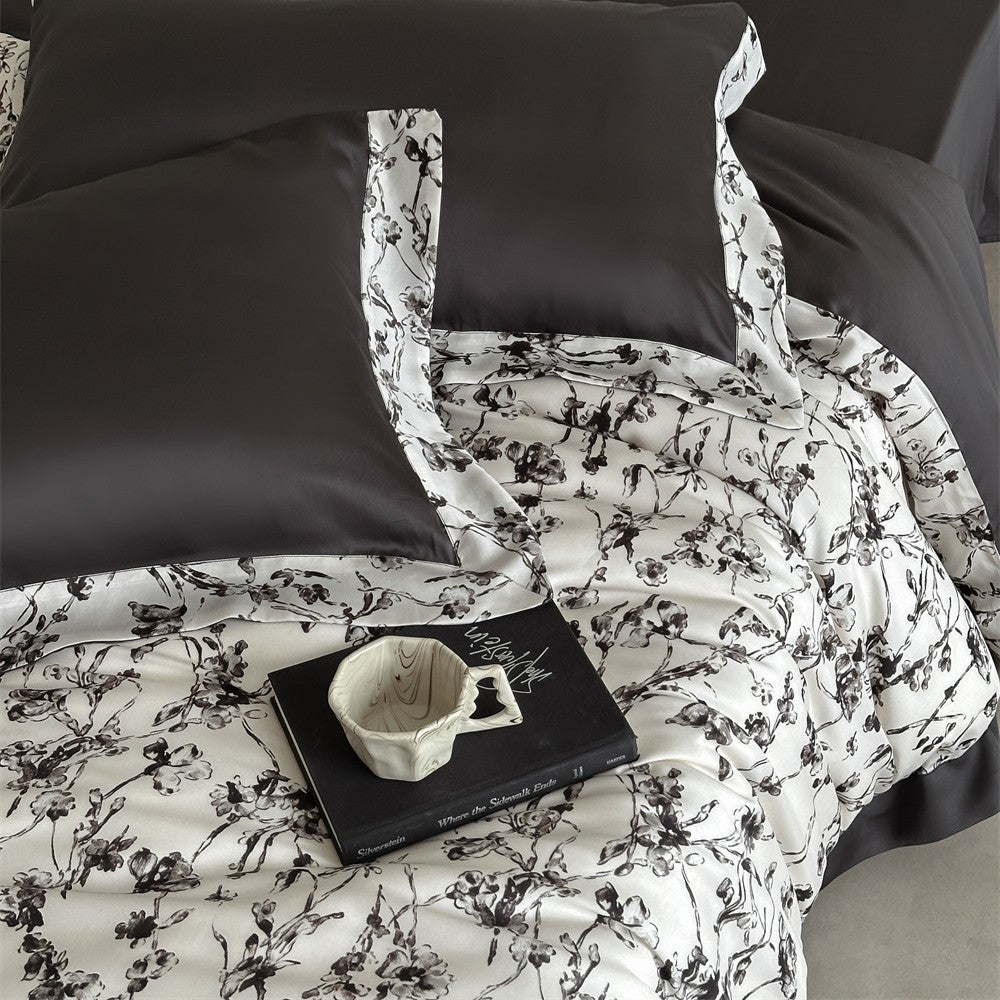 Luxuriöses Satin-Bettwäsche-Set mit floralem Aquarellprint und Satinkante