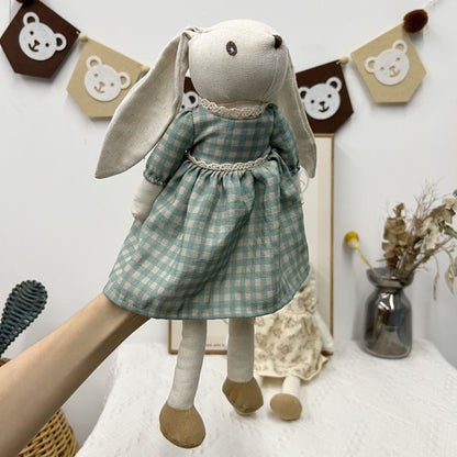 Plüsch-Leinen-Hasenpuppe mit langen Ohren, Fliege und abnehmbaren karierten Latzhosen