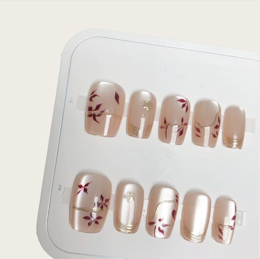 Künstlerisches Floral Press-On Nails Set Brehn