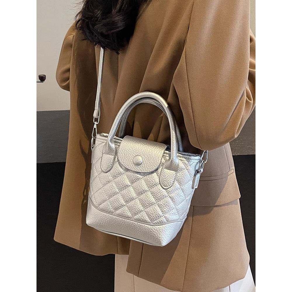 Gepolsterte Mini-Top-Handle-Handtasche Brehn