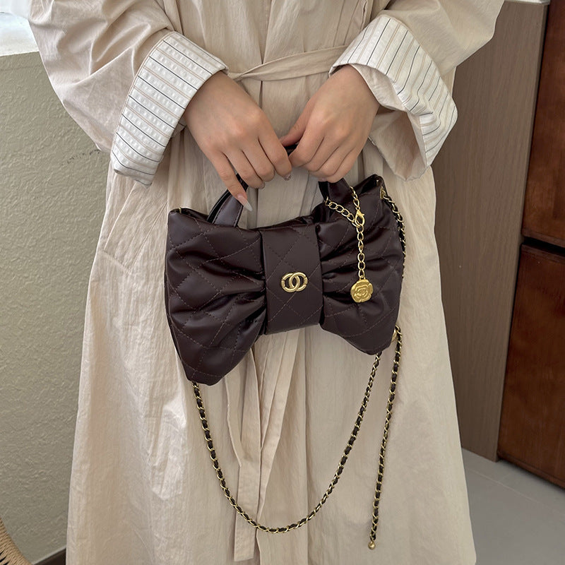 Gepolsterte Handtasche mit Schleifenakzent