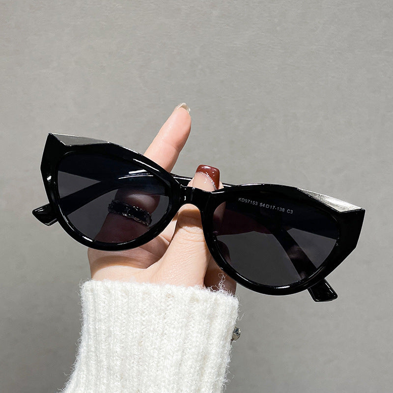 Damen modische Cat-Eye Sonnenbrille mit glänzenden Details Brehn