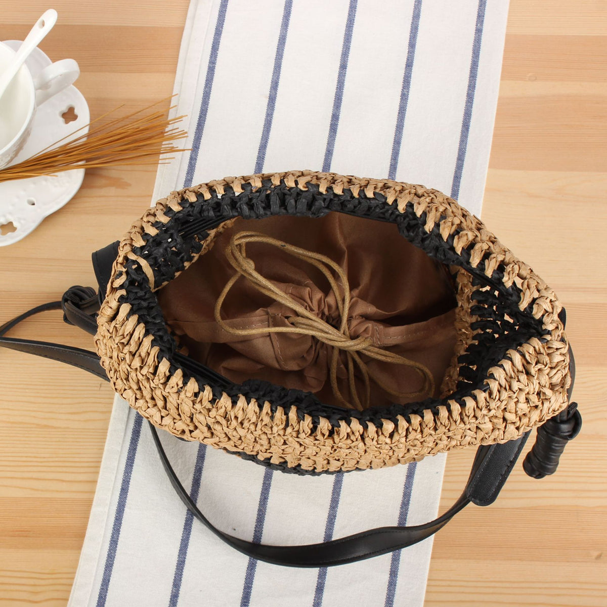 Handtasche Aus Handgefertigtem Naturfaser-Mix mit Modernem Zugverschluss Brehn