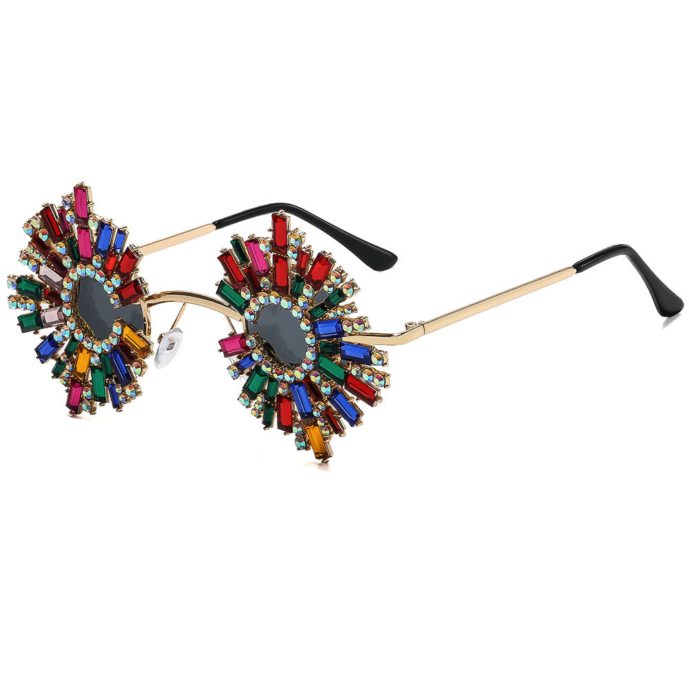 Damen extravagante Design-Sonnenbrille mit buntem Kristallschmuck Brehn