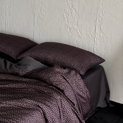 Wendbares Satin-Bettbezug-Set mit feinem Leopardenmuster und seidigem Griff