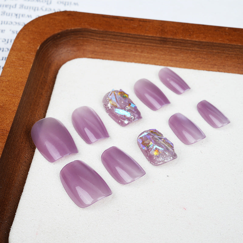 Premium Press-On Nail Set mit glänzenden und glitzernden Akzenten Brehn