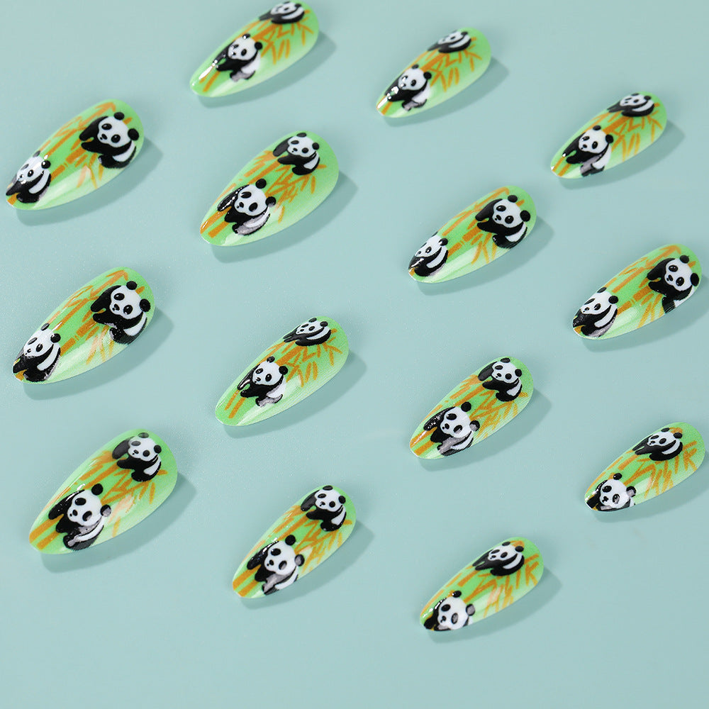 Kunstnägel mit niedlichem Panda-Motiv Brehn