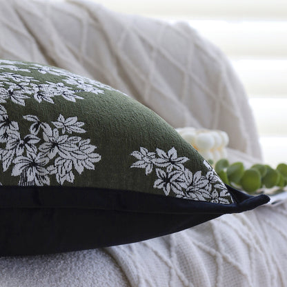 Quadratischer Zierkissenbezug mit besticktem Blumen-Jacquard und feiner Kedernaht Brehn