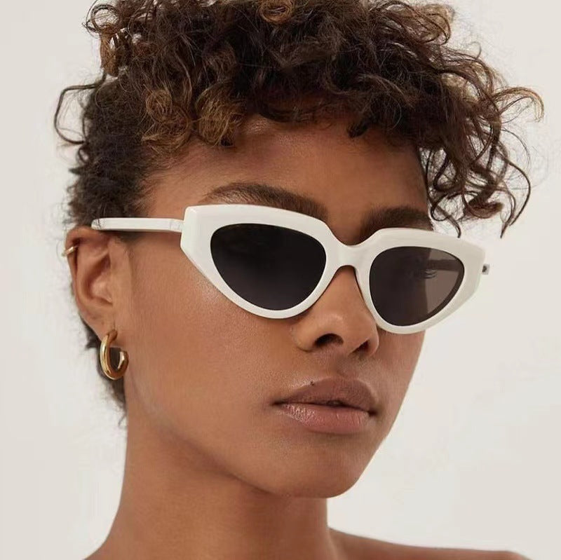 Damen stylische Cat-Eye Sunglasses mit strapazierfähigem Kunststoffrahmen Brehn
