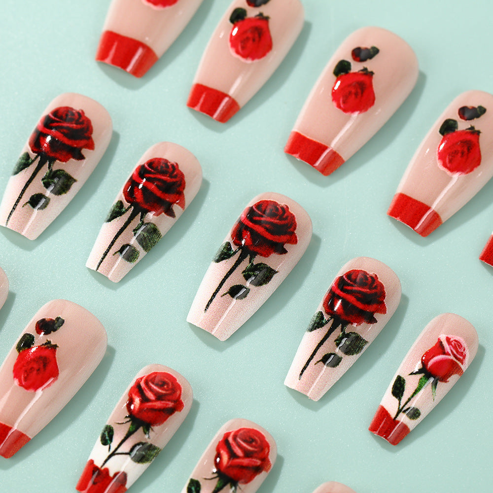 Kunstnägel mit romantischem Rosen-Design Brehn