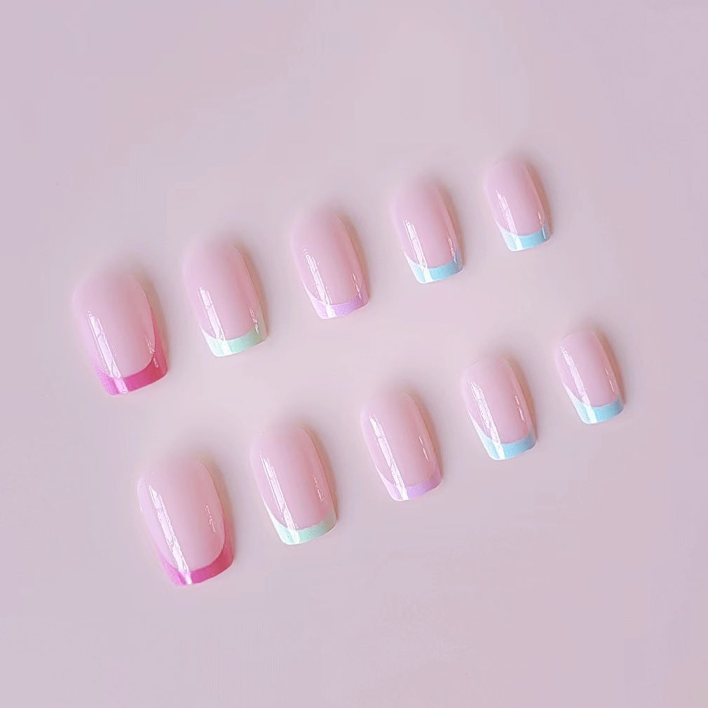 Kunstnagelset mit bunten Farbakzenten Brehn