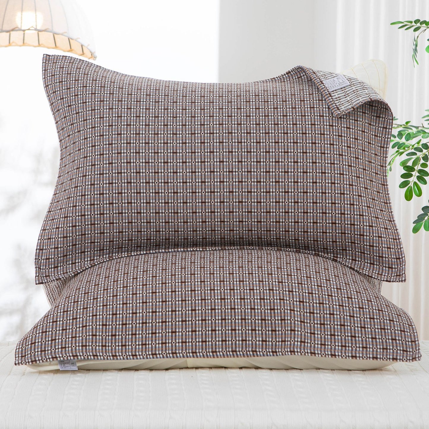 Damen Kissenbezug mit filigranem Blumenmotiv Brehn