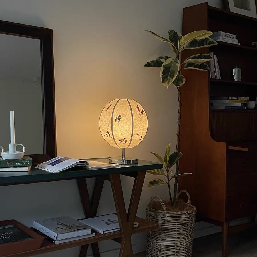 Dekorative Tischlampe für Frauen