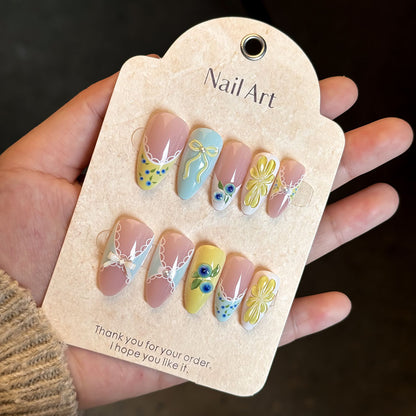 Künstlerisches dekoratives Press-on-Nagelset Brehn