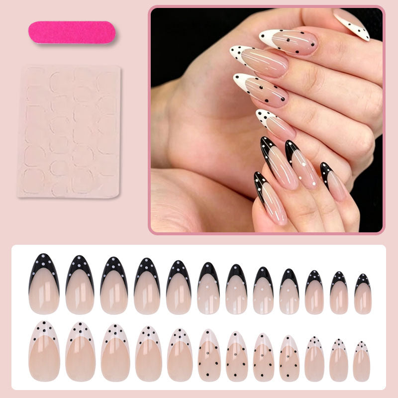 Kunstnagelset mit elegantem Punkt- und Spitzen Design Brehn