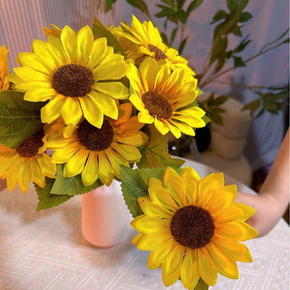 Künstlicher Blumenstrauß für die Dekoration zu Hause