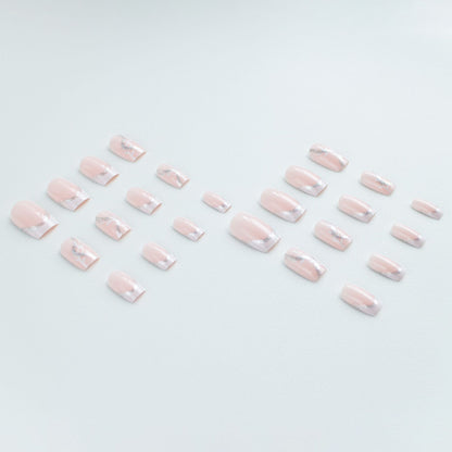 Elegantes florales Acryl-Nageldesign