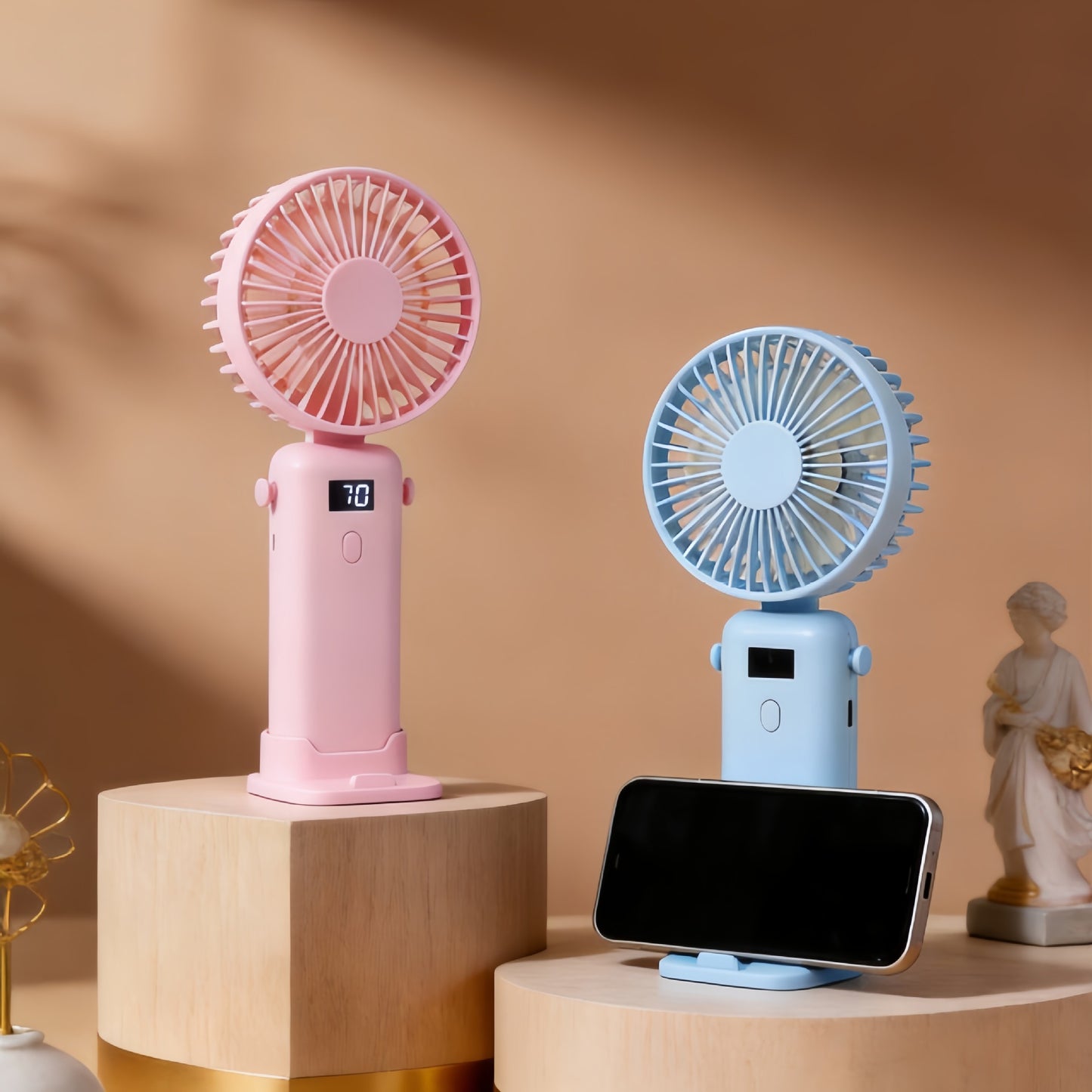 Damen Tragbarer Handventilator mit digitales Display und USB-Anschluss Brehn