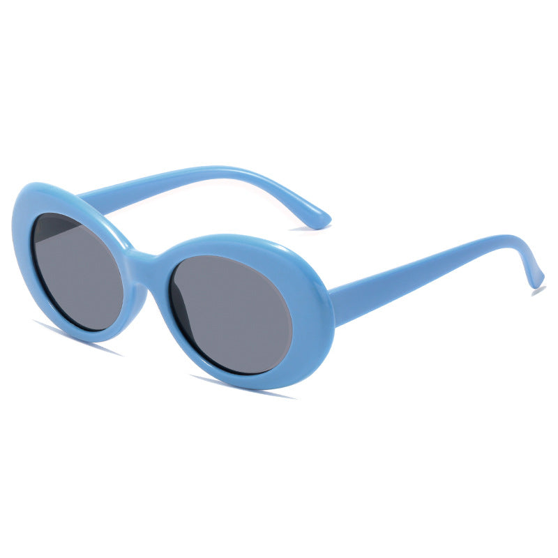 Damen Retro-inspirierte Sonnenbrille mit einem eleganten, ovalen Rahmen Brehn