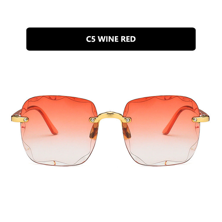 Damen trendige quadratische Sonnenbrille mit luxuriösem Metallrahmen Brehn