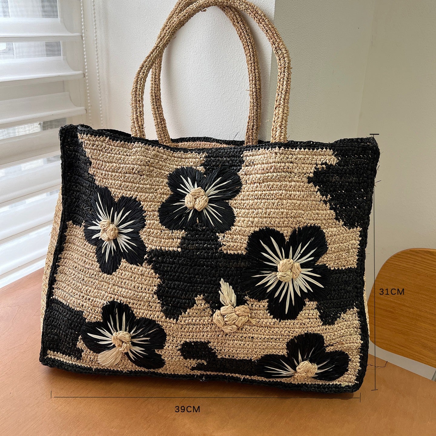 Handgefertigte Stricktasche mit Floralem Design Brehn