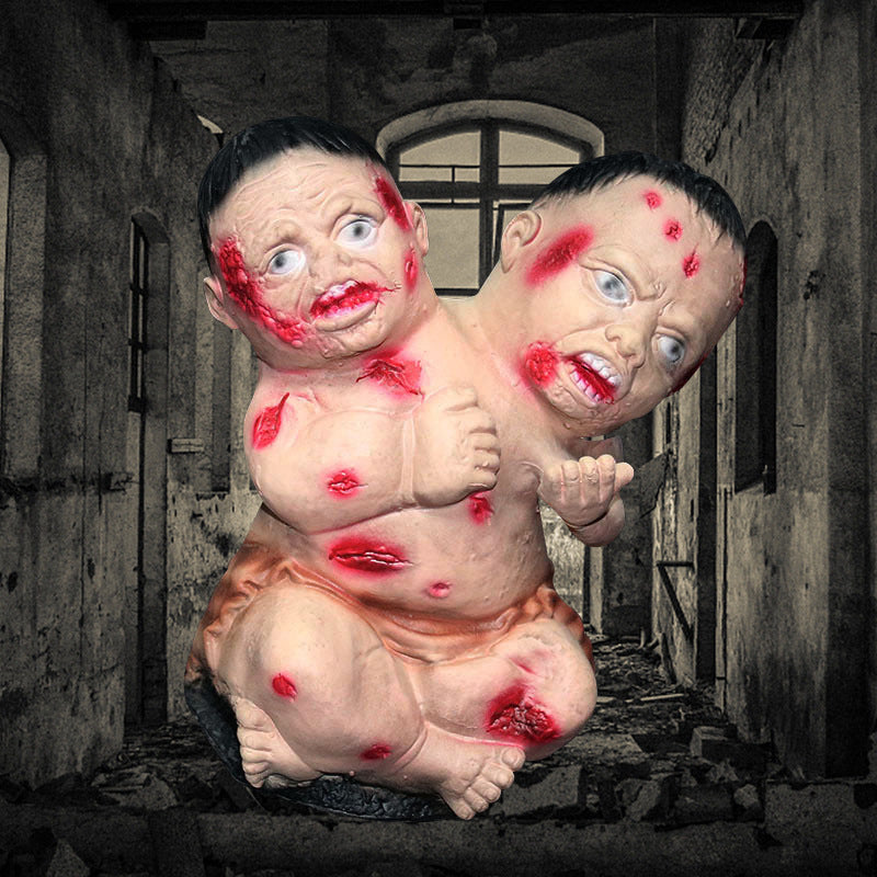 Scared Zombie Baby Deko Brehn
