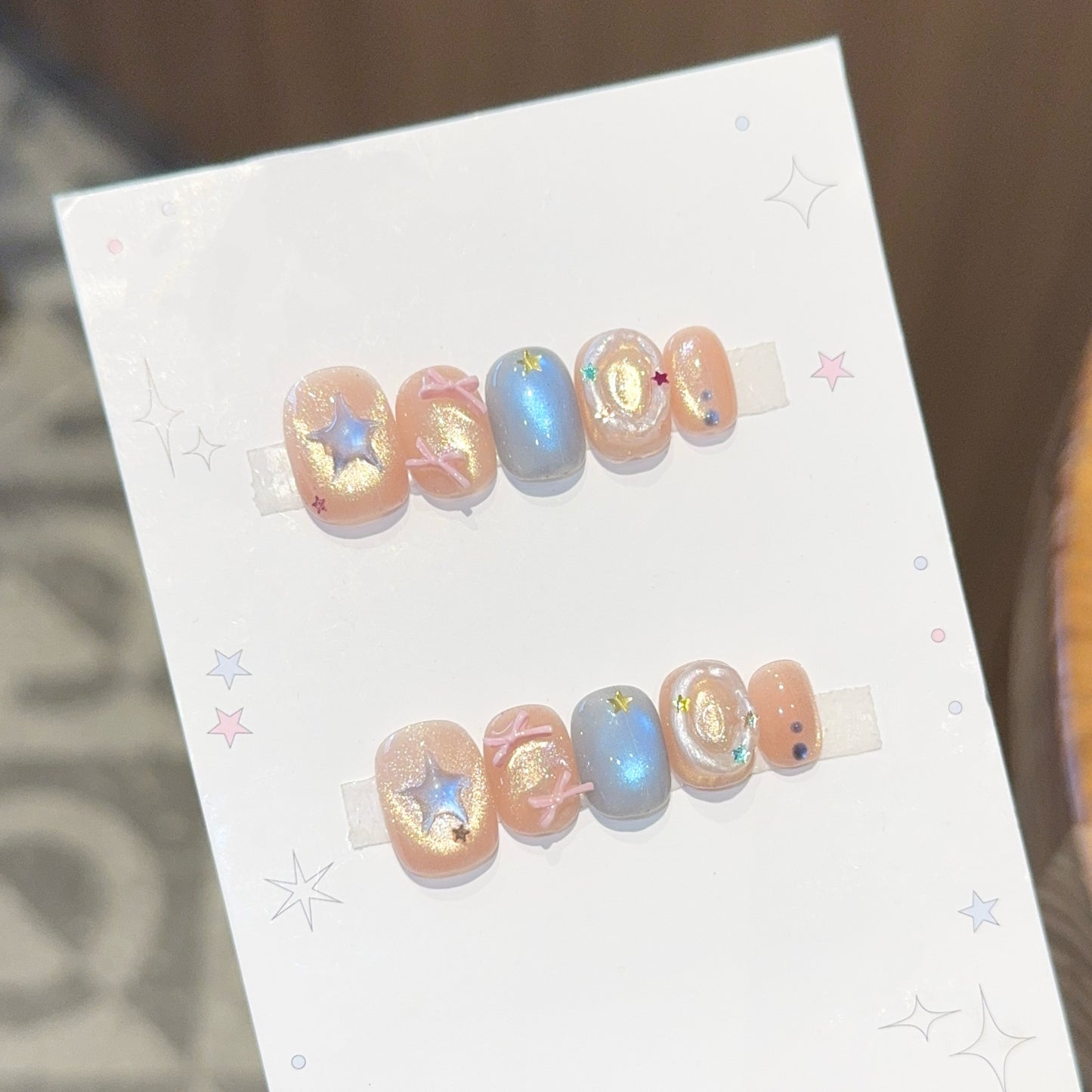 Kunstnagelset mit Funkelnden Sternen- und Glitzermotiven Brehn