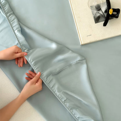 Luxuriöses Satin-Bettwäscheset mit seidig-glatter Oberfläche, Wendefunktion und Hotelverschluss