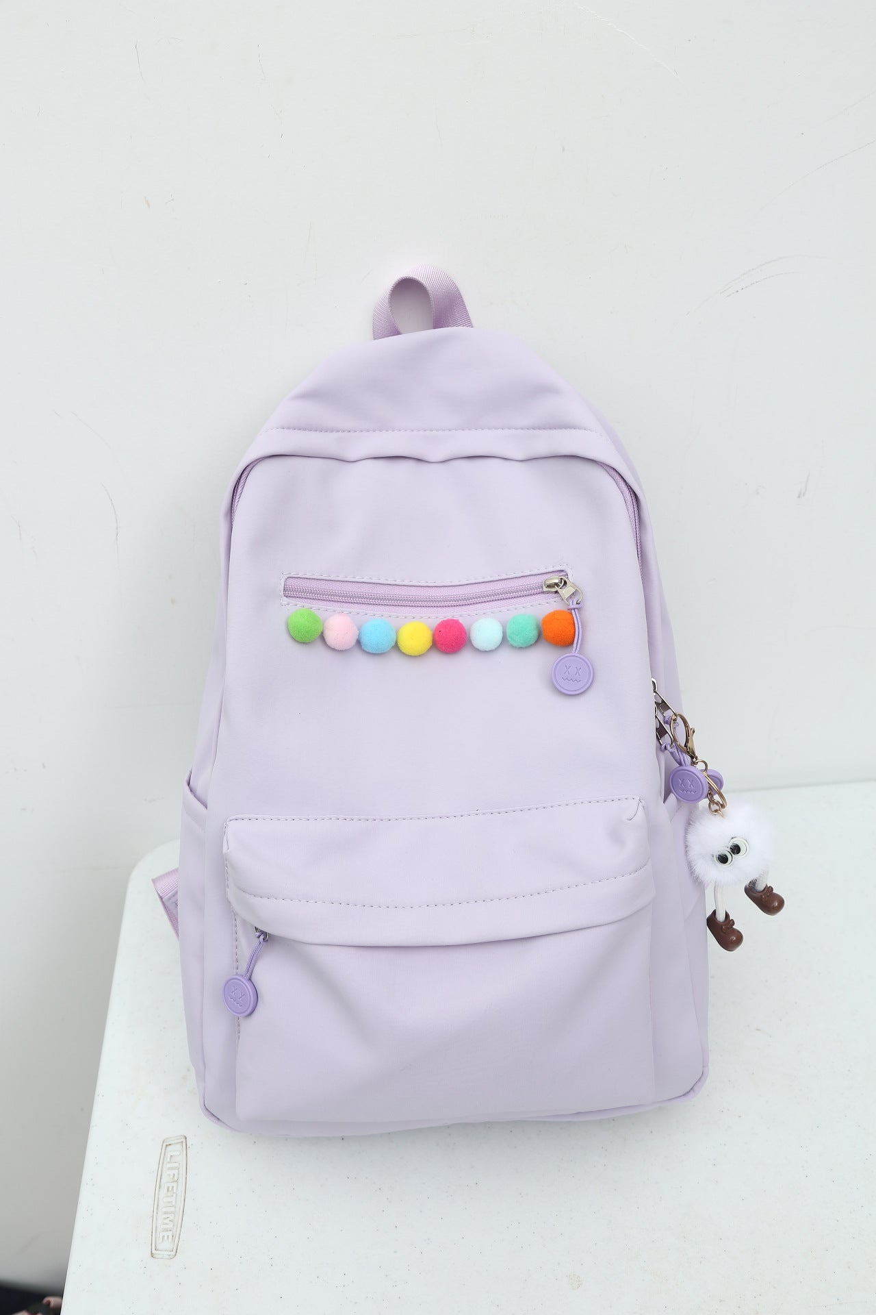 Praktischer Rucksack mit Farbenfrohen Applikationen Brehn