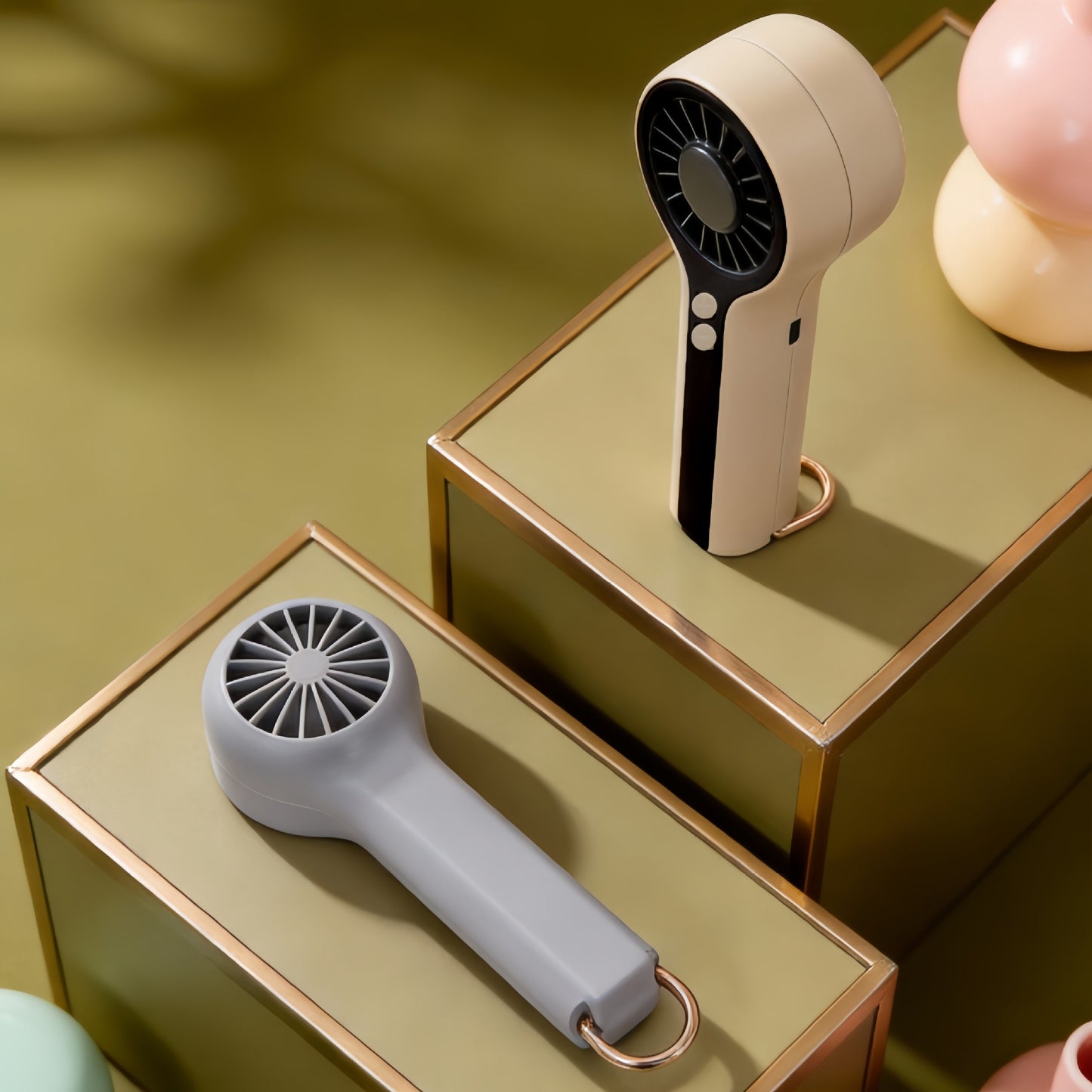 Damen Tragbarer Mini Handventilator mit LCD-Temperaturanzeige Brehn