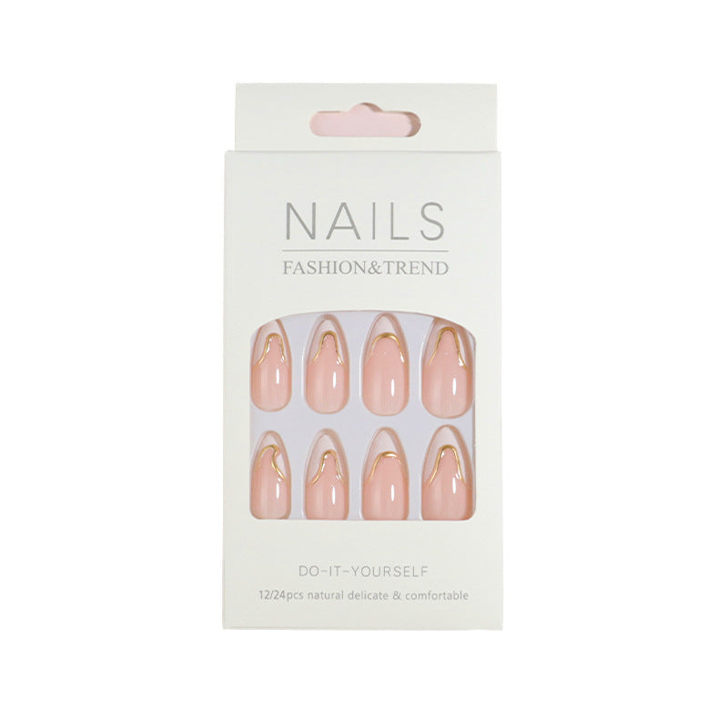 DIY Press-On-Nagelset mit eleganten goldenen Akzenten Brehn
