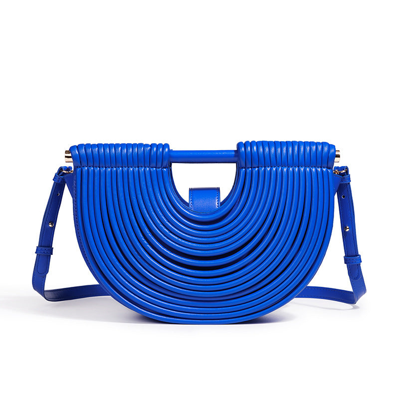 Strukturierte Halbkreis-Handtasche Brehn