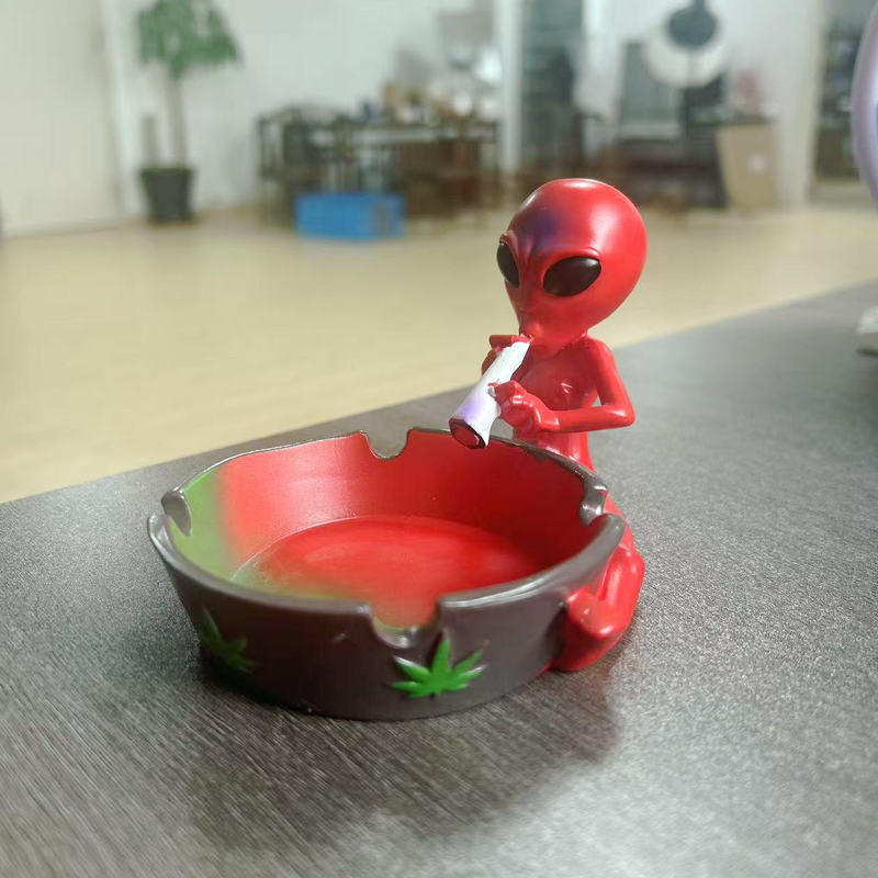 Abstrakte Aschenbecher Figur Brehn