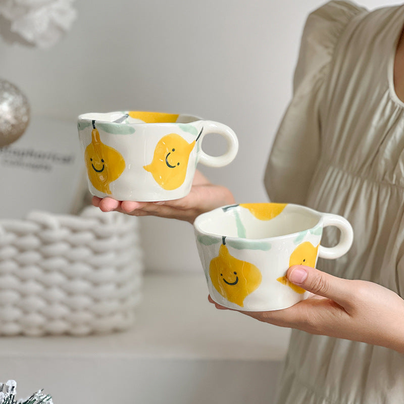 Keramikbecher mit handbemaltem Pinguin-Muster