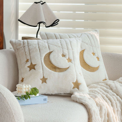 Quadratischer Kunstfell-Kissenbezug mit goldgesticktem Mond-und-Stern-Design und softem Innenfutter Brehn