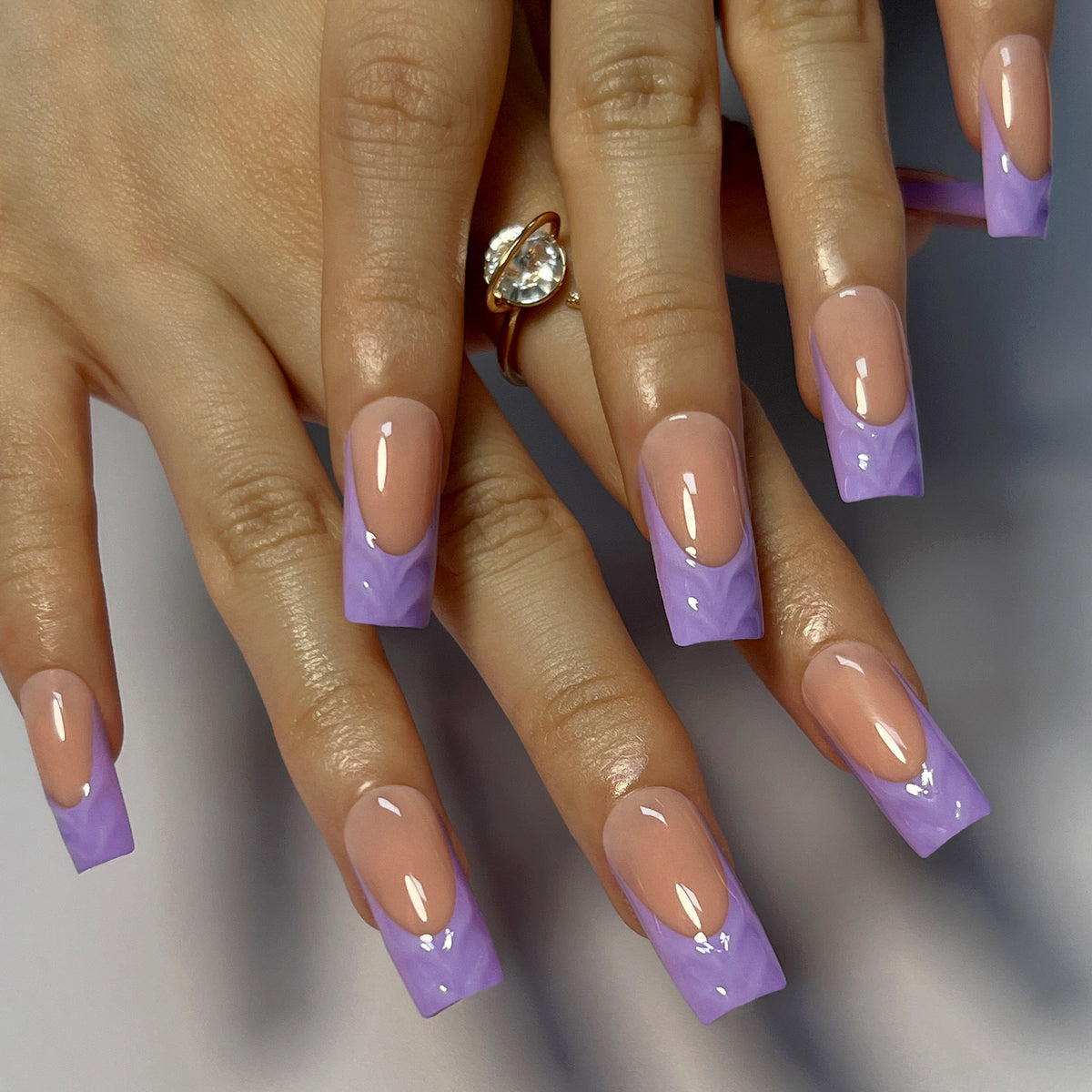 Künstliche Nagelverlängerungen mit elegantem Farbverlauf Brehn