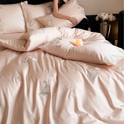 Luxuriöses Satin-Bettwäsche-Set mit feiner Blumenstickerei Brehn