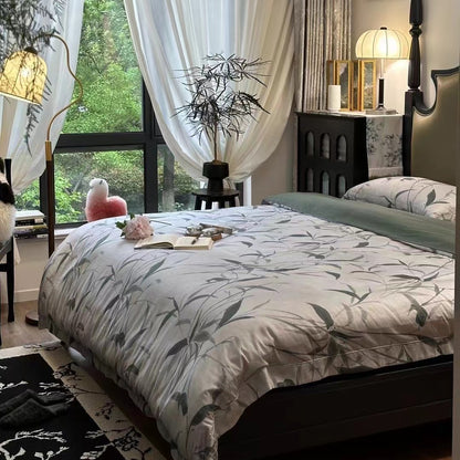 Bettwäsche-Garnitur aus Baumwollsatin mit botanischem Bambusblatt-Print und wendbaren Kissenbezügen