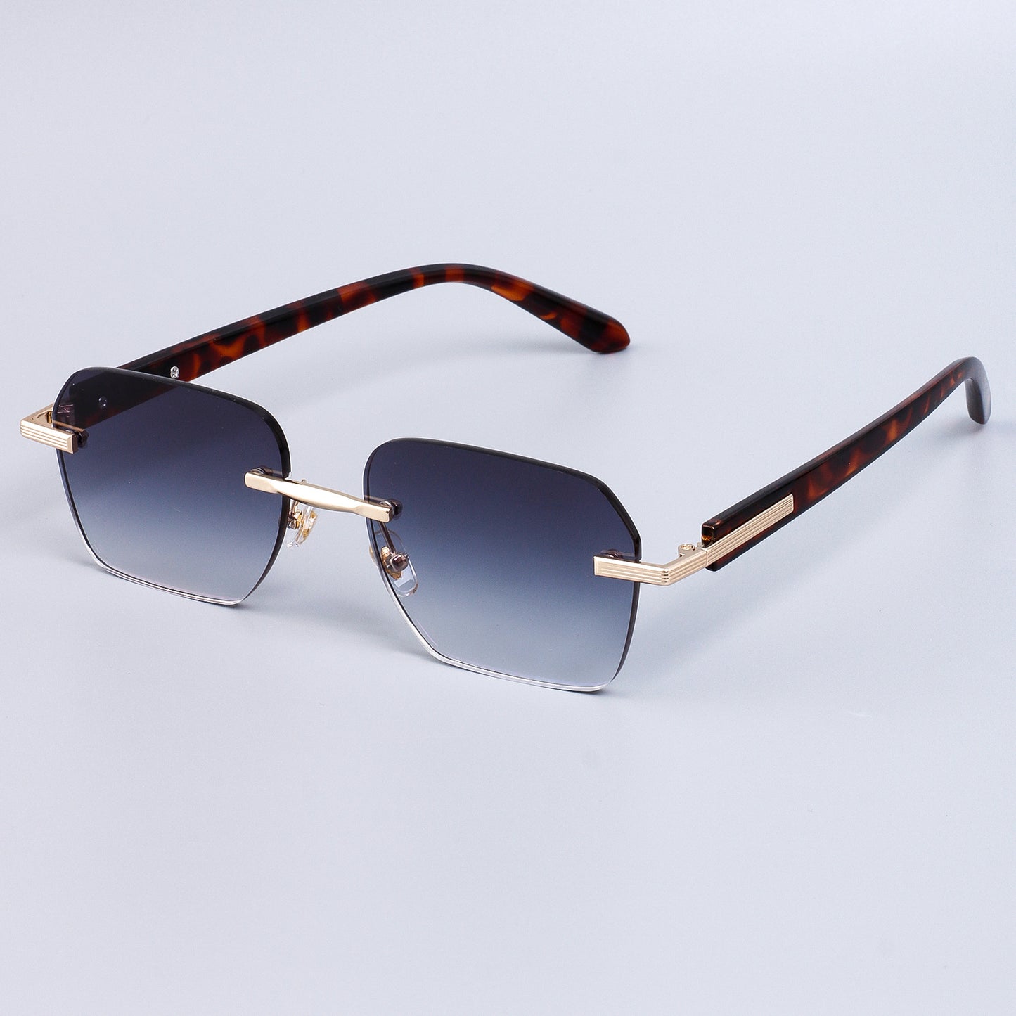 Damen modische Sonnenbrille mit elegantem Metallrahmen und robusten Gläsern Brehn