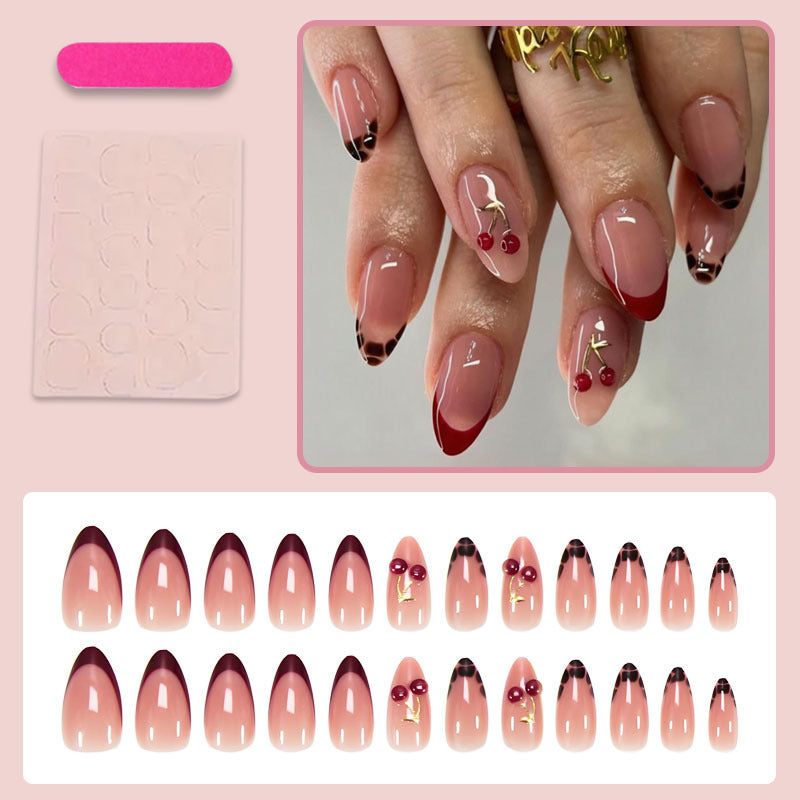 Kunstnagelset mit eleganten Ombré-Designs und glamourösen Akzenten Brehn