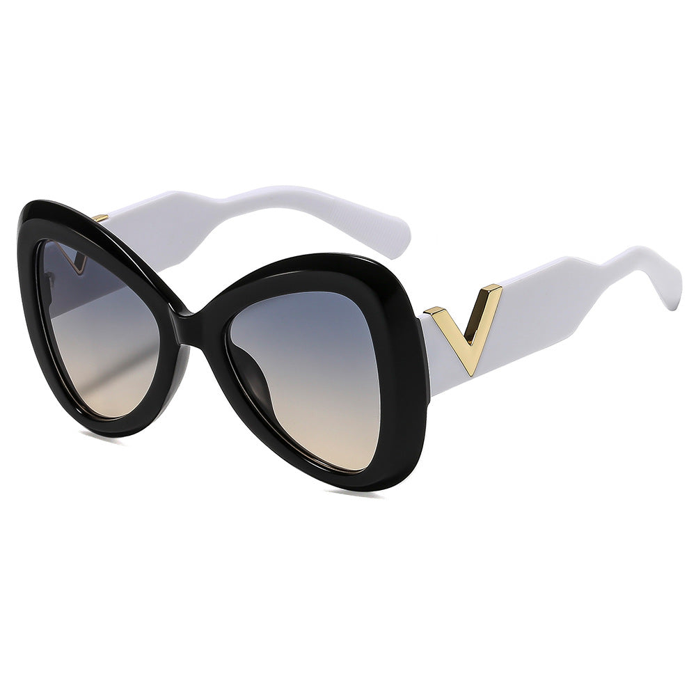 Damen Cat-Eye Sonnenbrille mit luxuriösen Metallakzenten Brehn