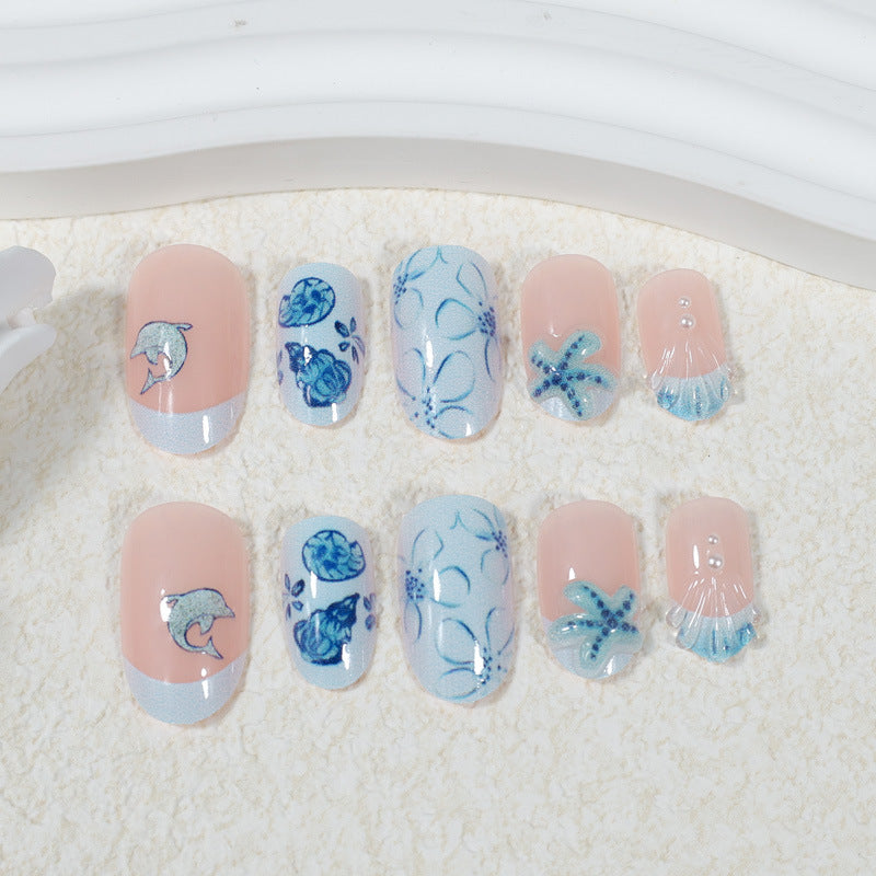 Kunstnagelset mit maritimem Design und kreativen Details Brehn
