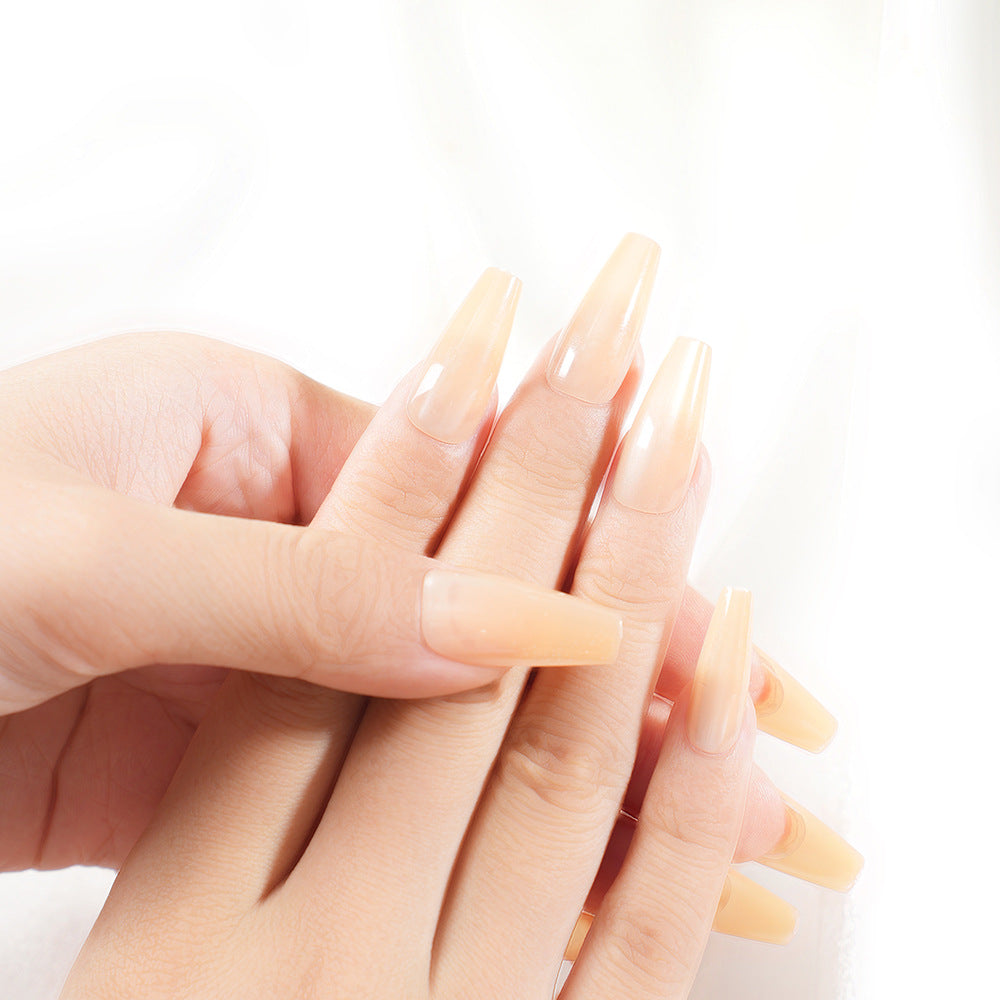 Elegantes Skulptiertes Nail Set Brehn