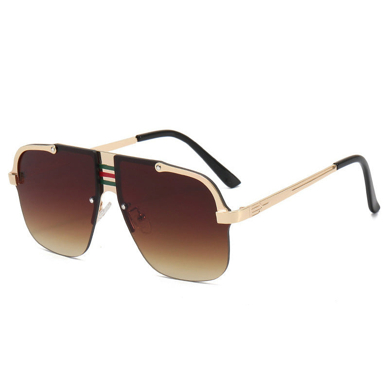 Damen Oversized Sonnenbrille mit einzigartigem, gradienten Gläsern und markantem Metallrahmen Brehn