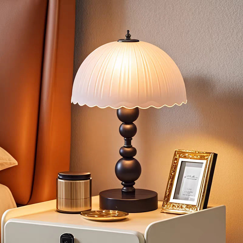 Elegante moderne Tischlampe