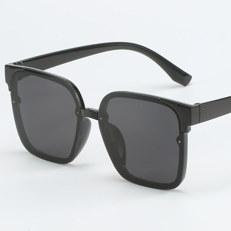 Damen moderne quadratische Sonnenbrille mit UV-Schutz und robustem Rahmen Brehn