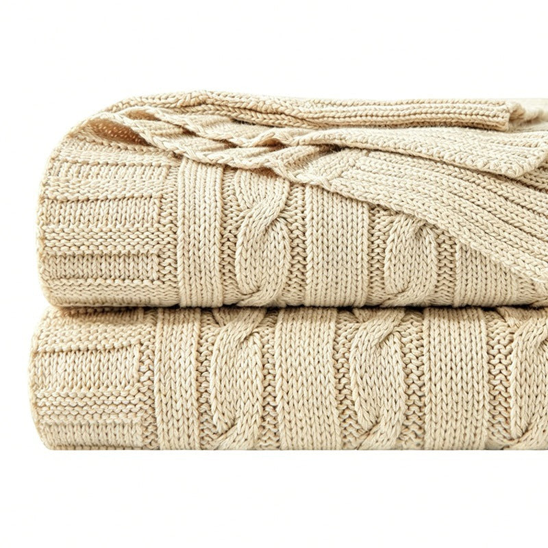 Gemütlicher Kabelstrickpullover