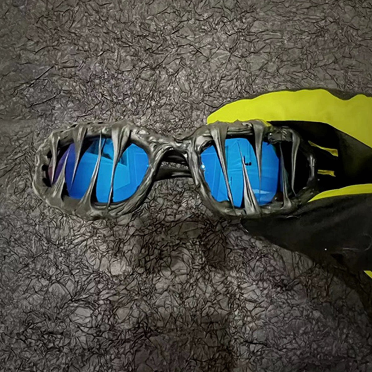 Damen Sport-Sonnenbrille mit innovativem Monster-Design Brehn
